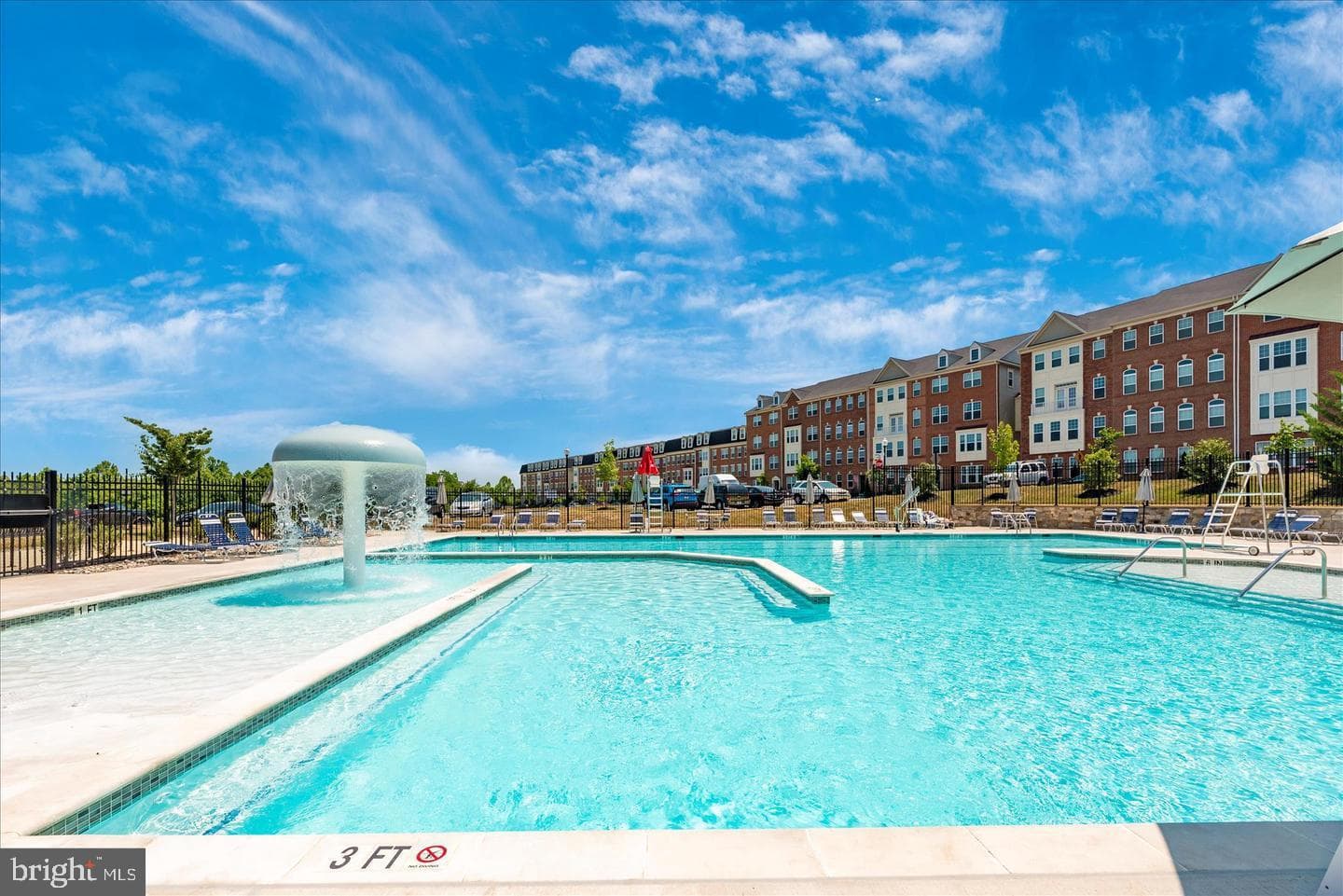 7070 Executive Way photo 42