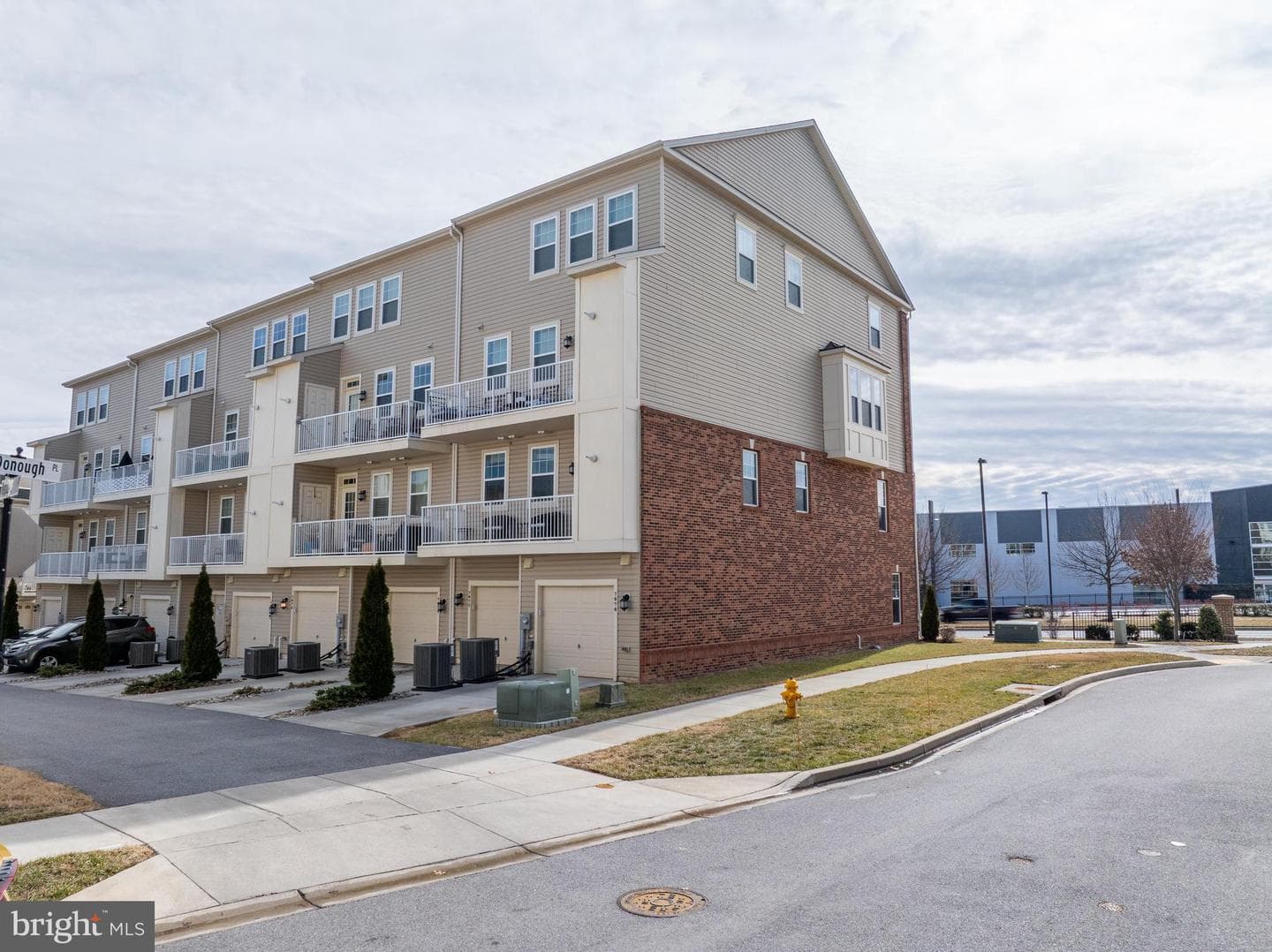 7070 Executive Way photo 54