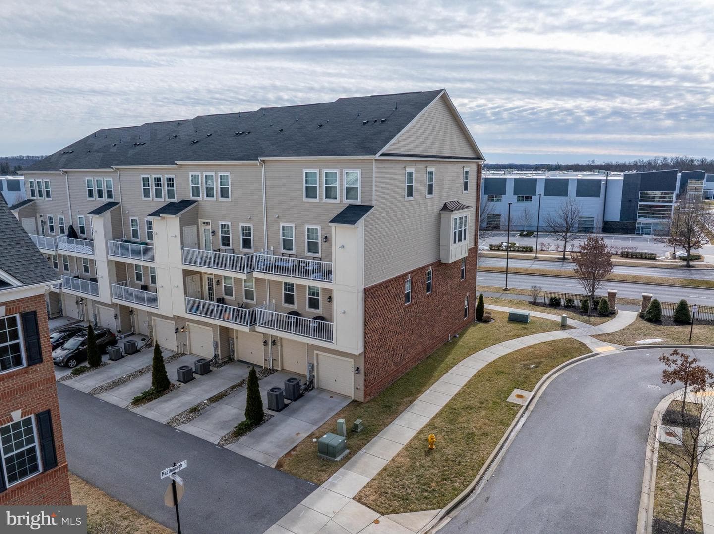 7070 Executive Way photo 55
