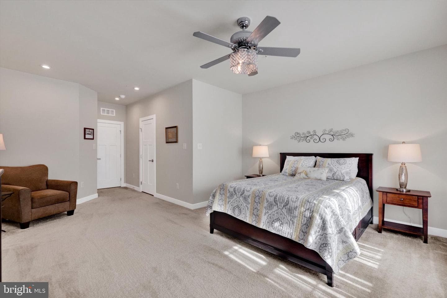 6018 Leben Drive photo 13