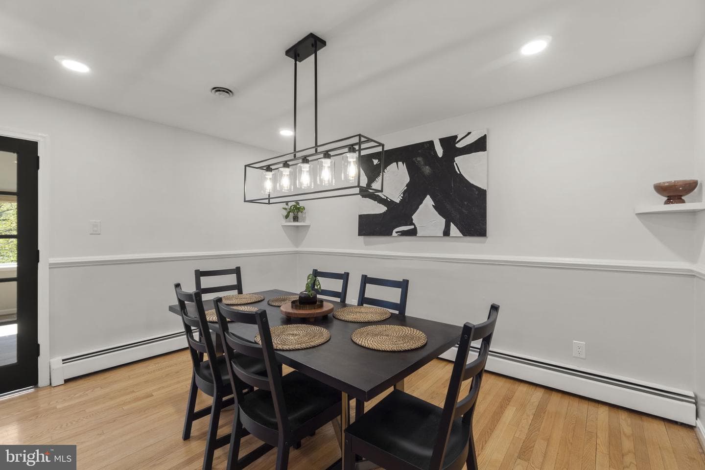 4295 Wendy Court photo 4
