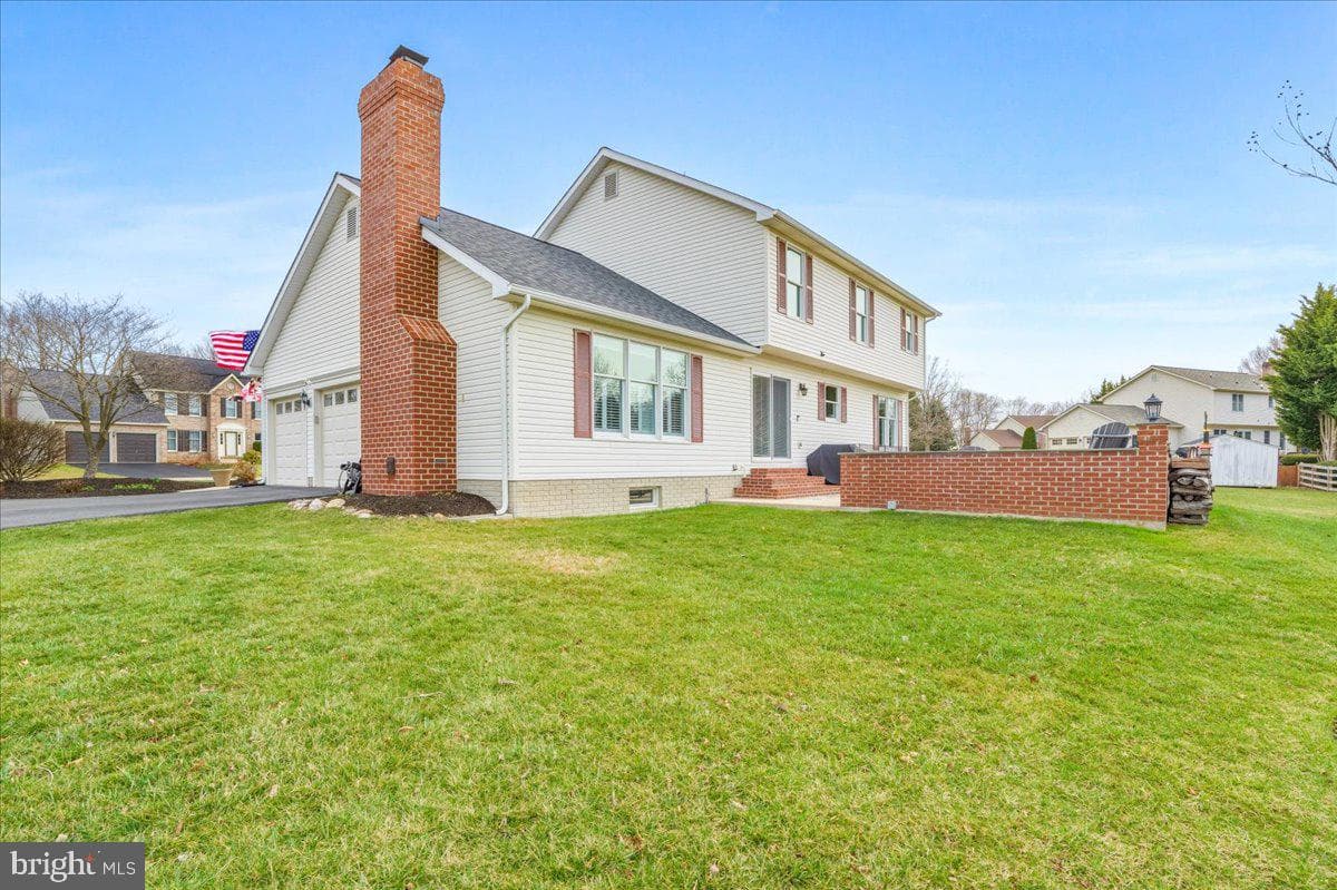 118 Manda Drive photo 3