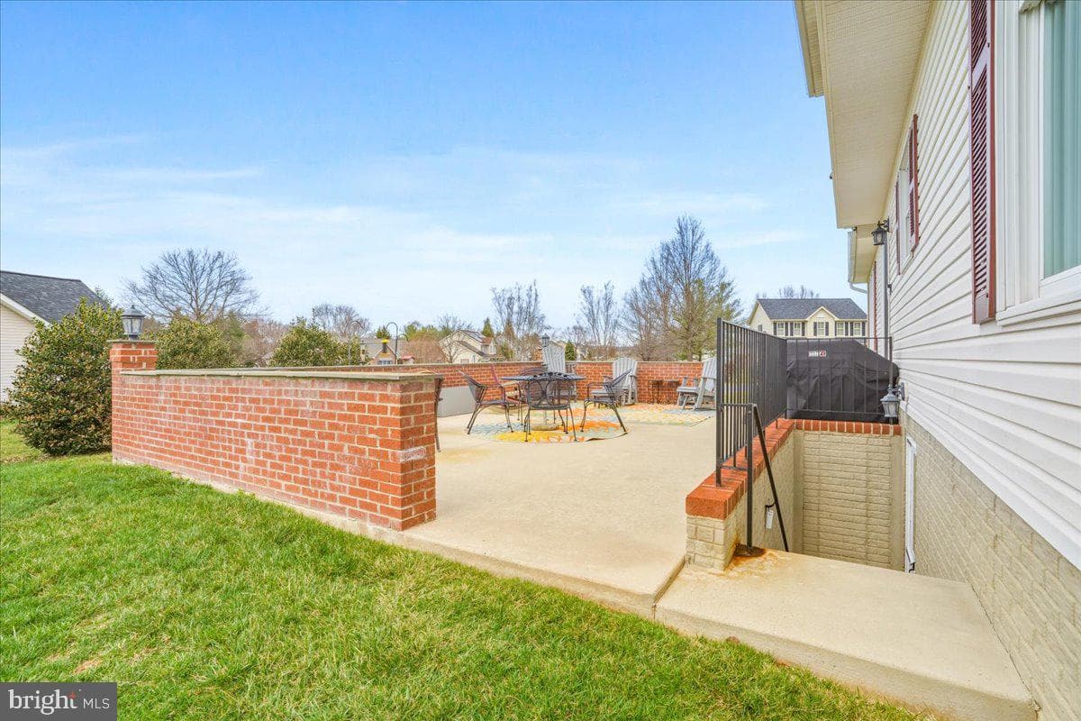 118 Manda Drive photo 4