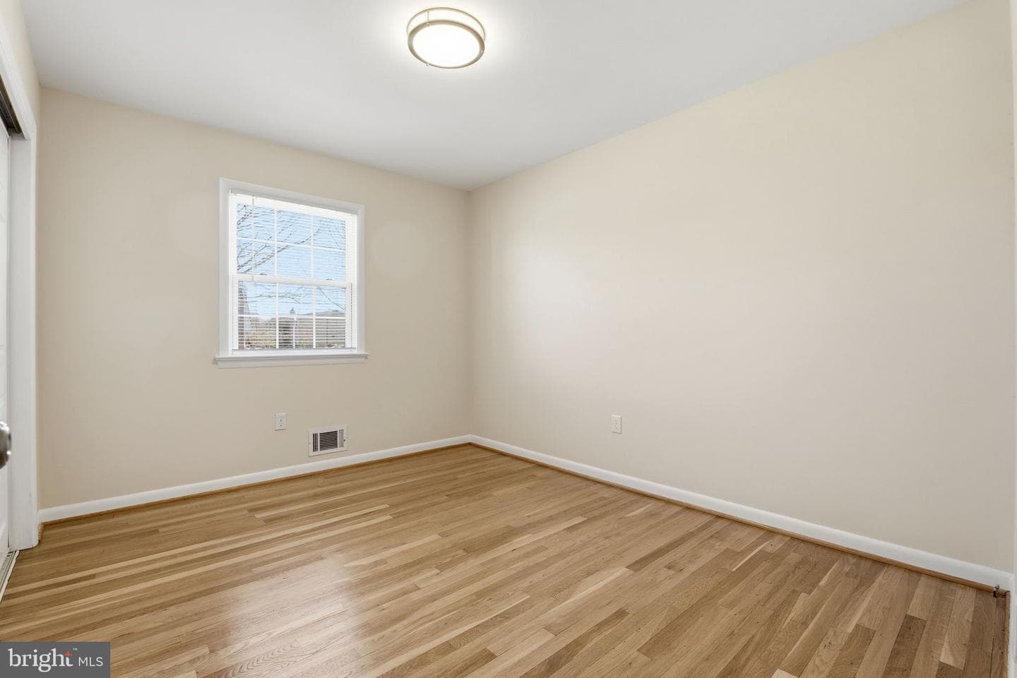 1307 Taney Avenue photo 12