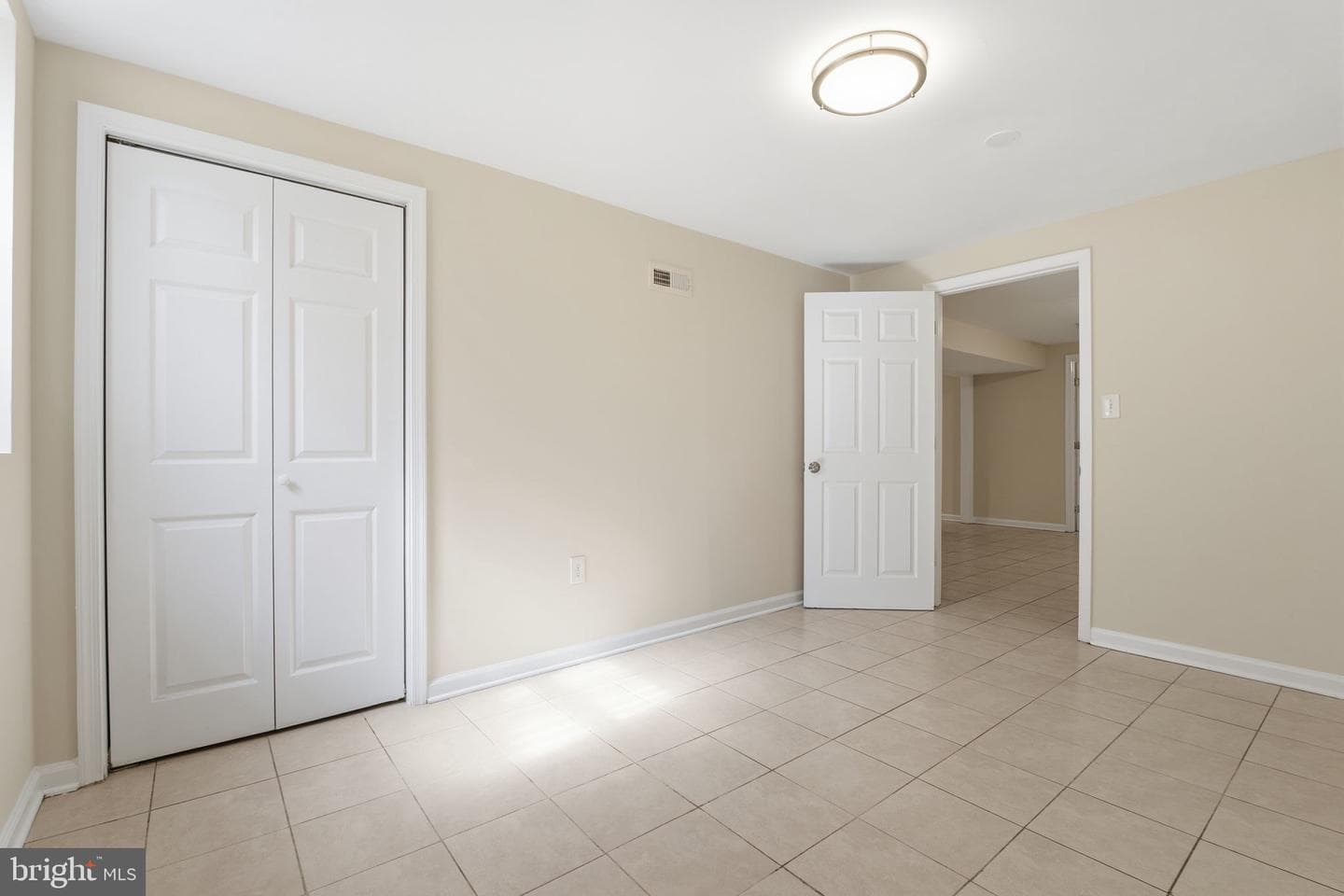 1307 Taney Avenue photo 29