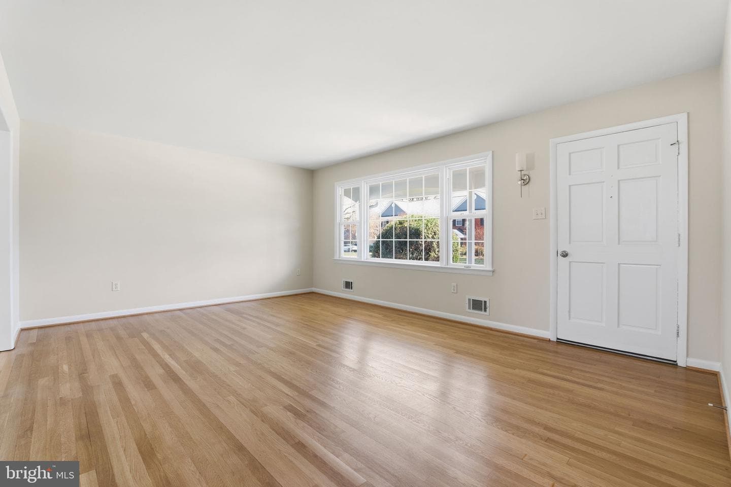 1307 Taney Avenue photo 9