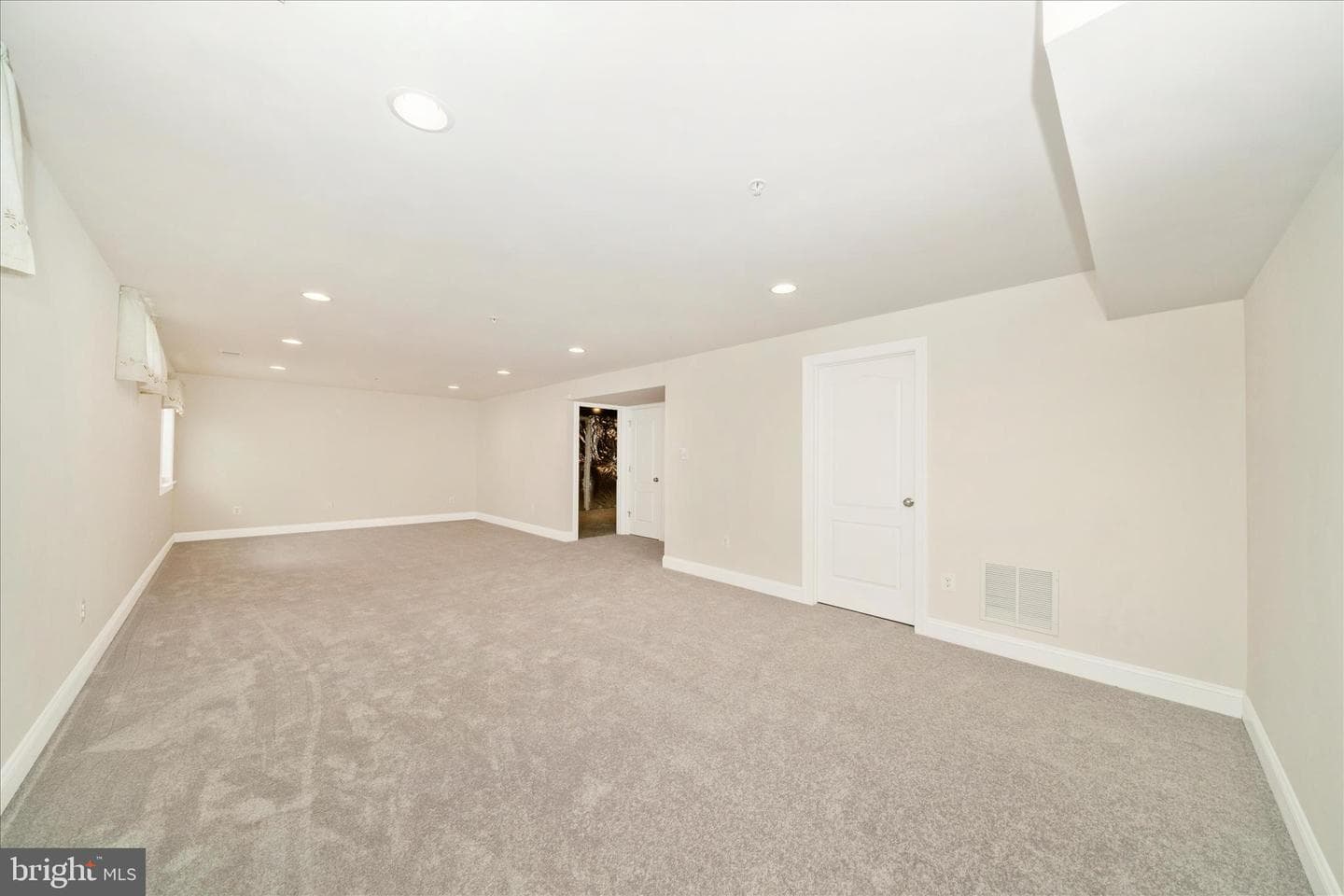 1318 Volunteer Drive photo 35