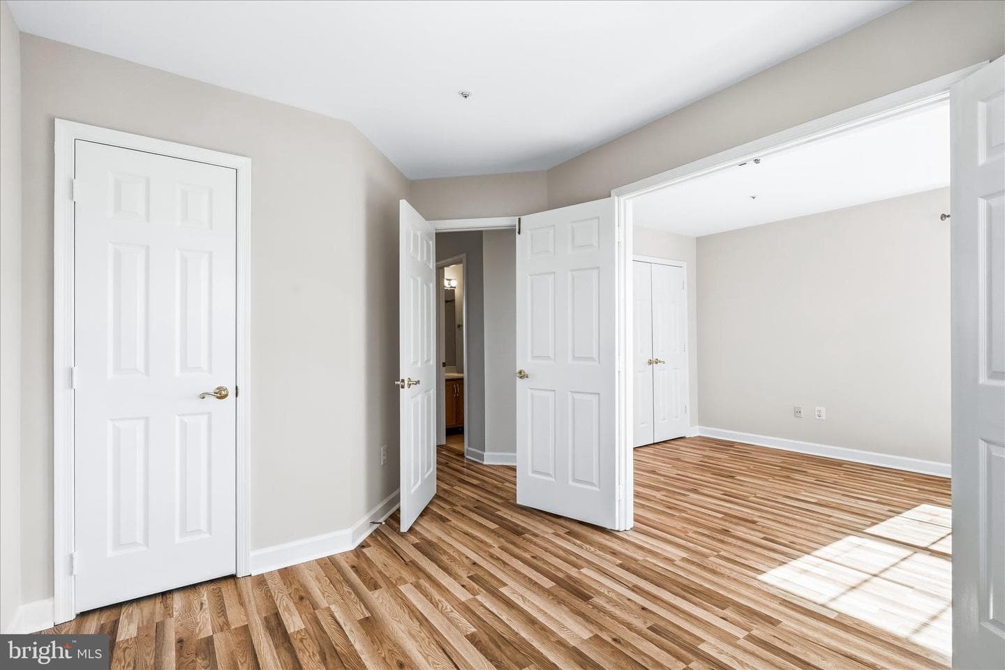 6414 View Point Court photo 22