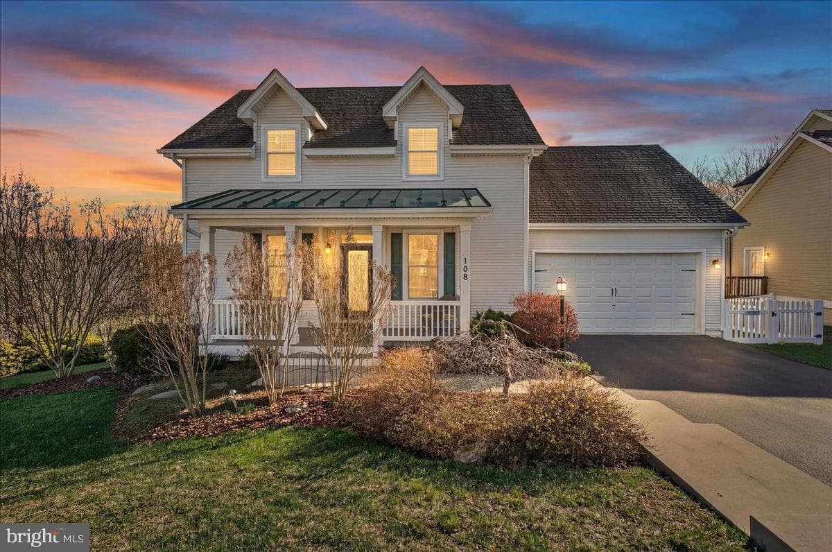 108 Spring Blossom Lane photo 2