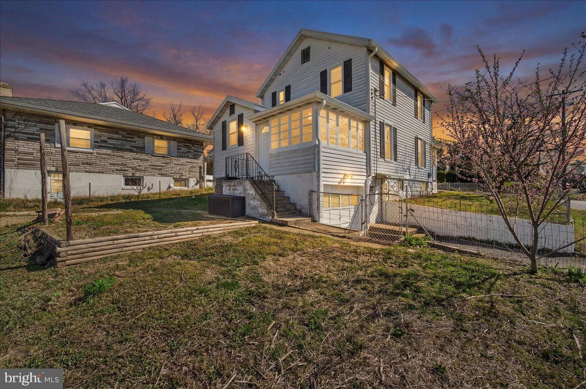 801 N Maple Avenue photo 41
