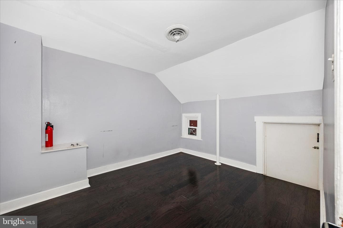 467 W South Street photo 28