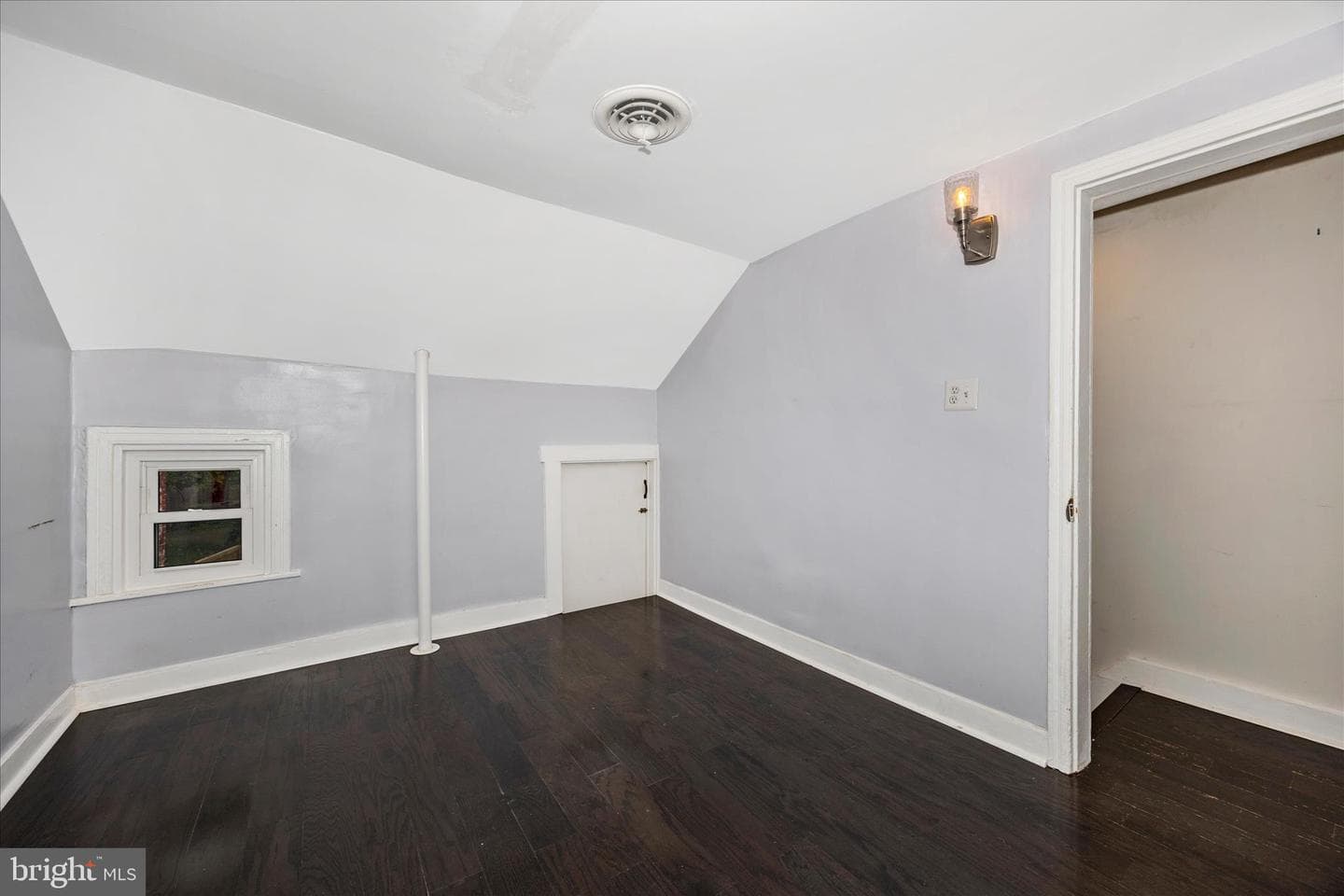 467 W South Street photo 29