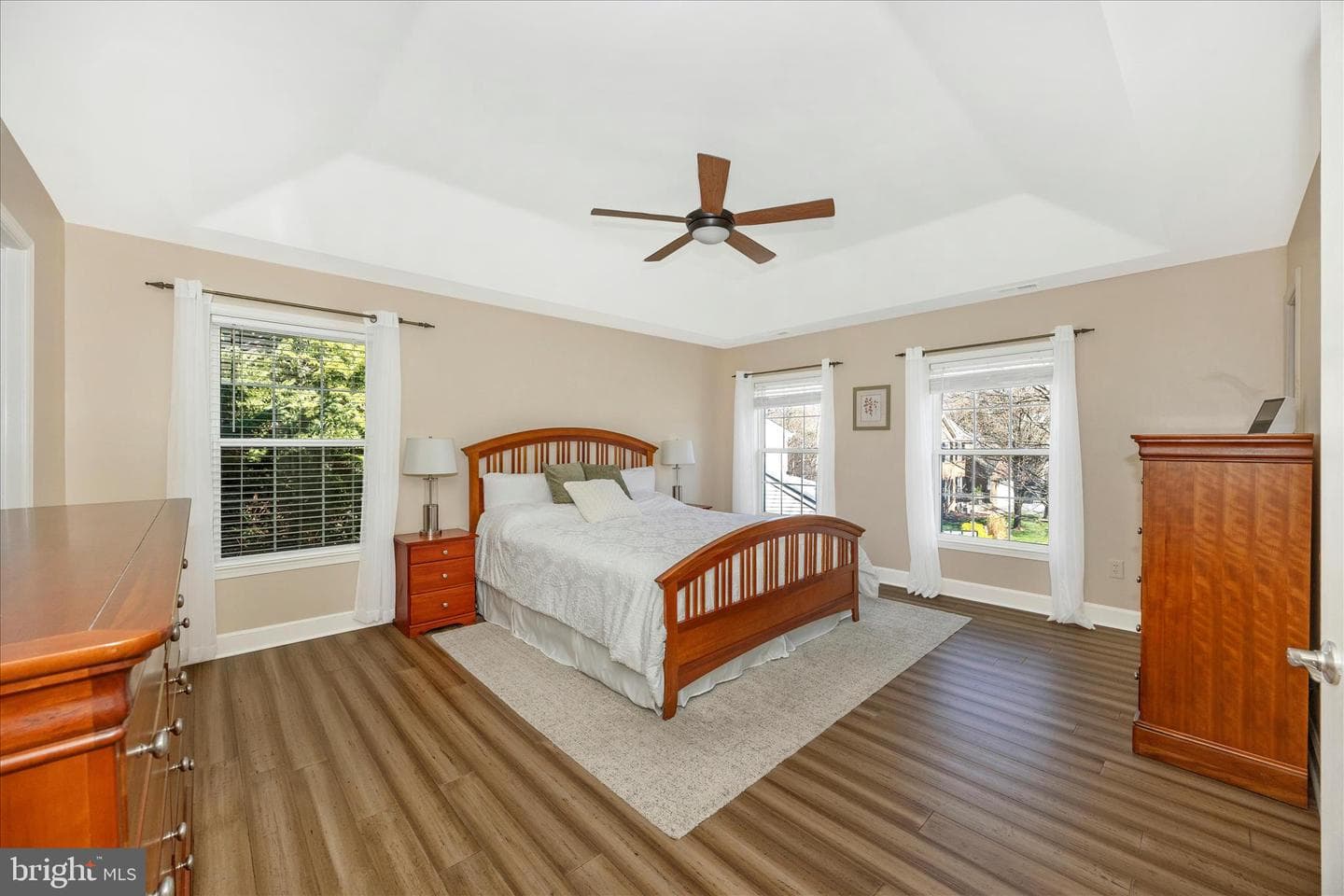 6306 Hawkins Court N photo 18