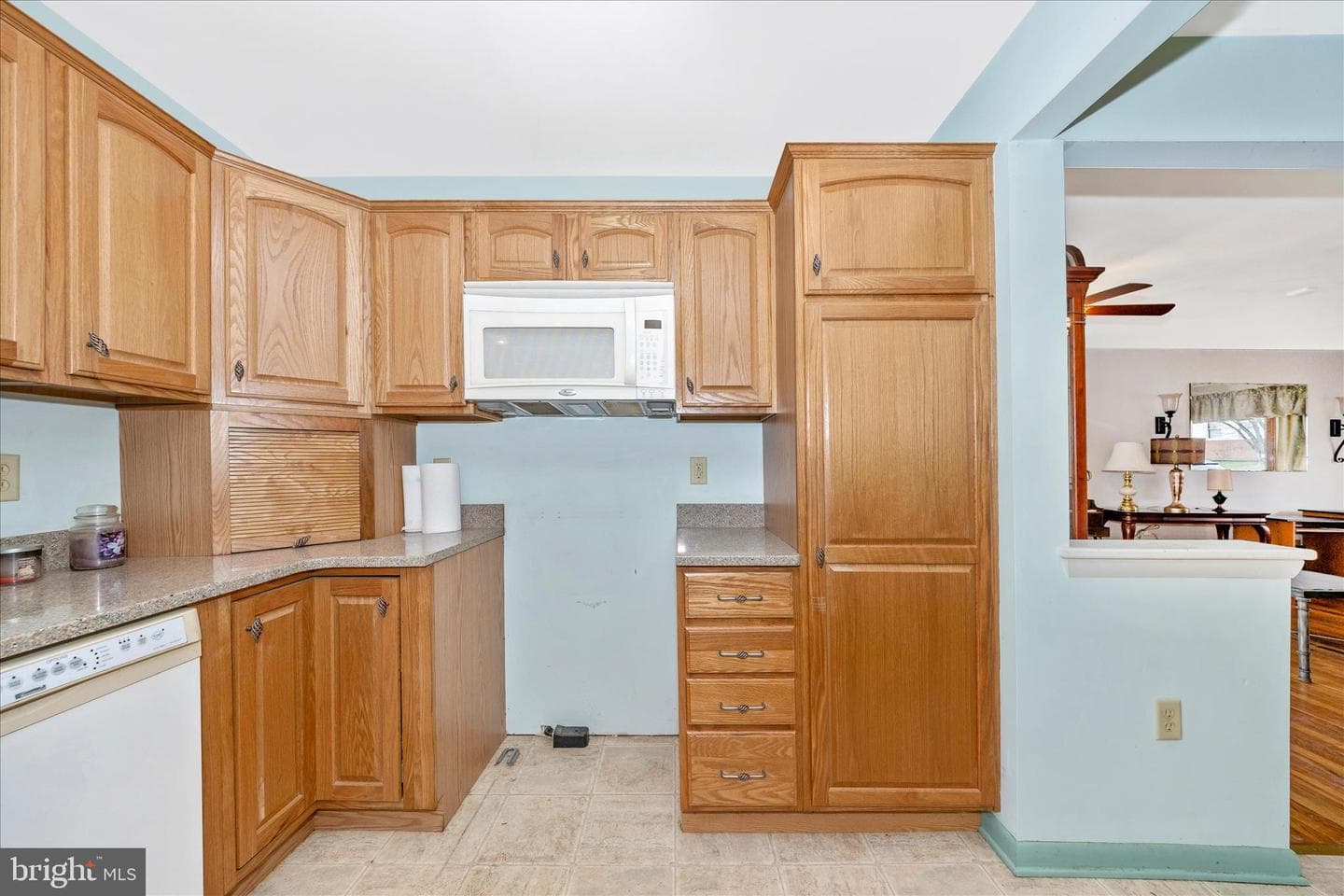 411 9th Avenue photo 20