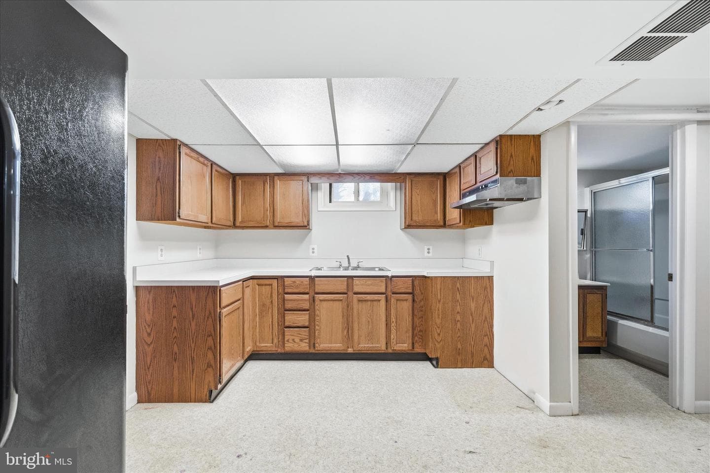 615 Taney Avenue photo 32