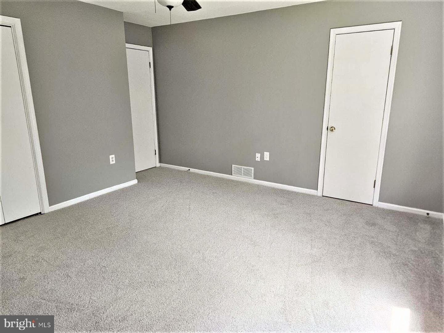 104 S Oak Cliff Court S photo 15
