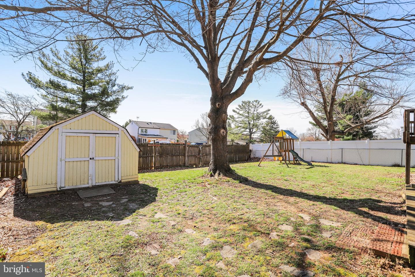 142 Melrose Court photo 12