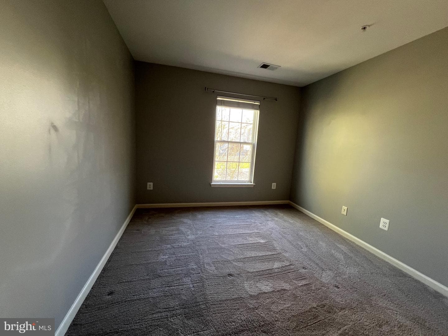 131 Fiona Way photo 61