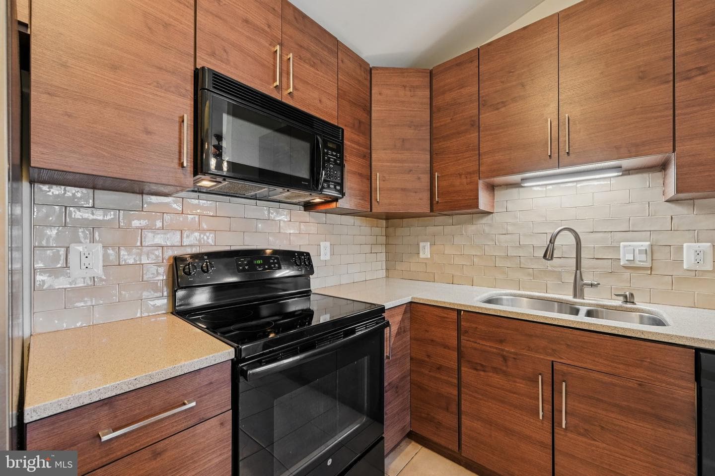 2104 Whitehall Road #2b photo 15
