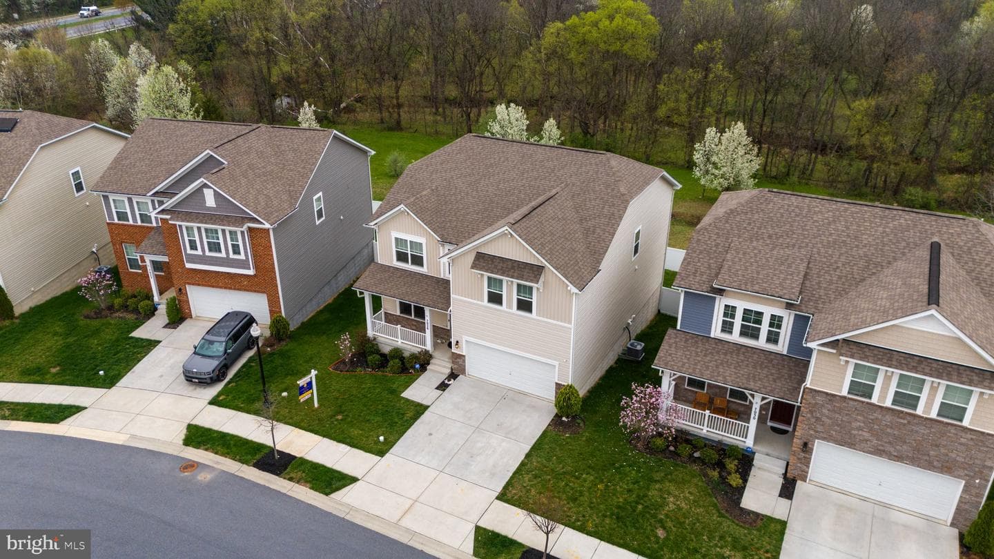 7026 Freedom Way photo 5