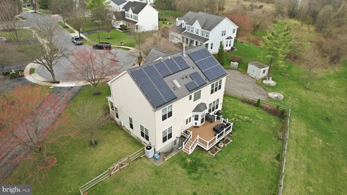 1707 Dearbought Court photo 7