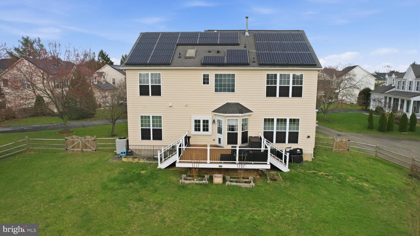 1707 Dearbought Court photo 9