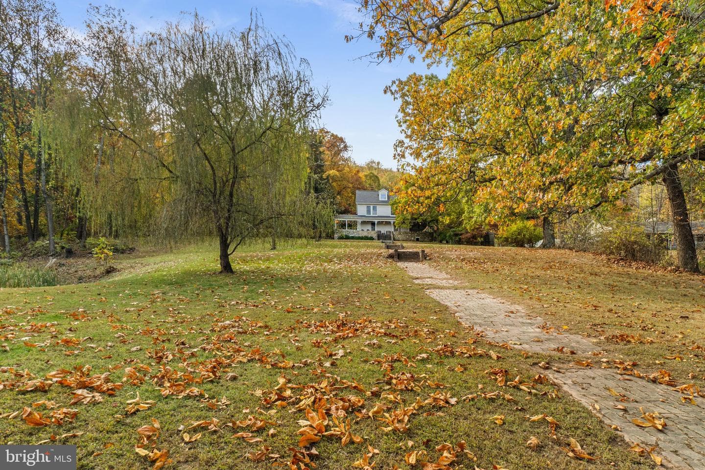 16916 Annandale Road photo 4