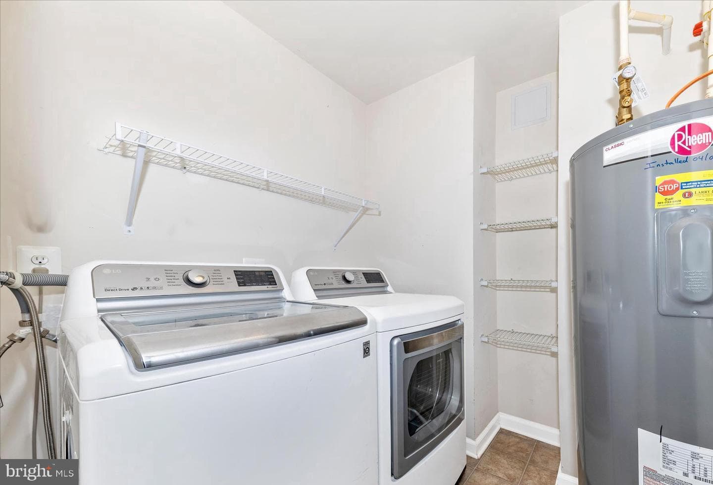5043 Small Gains Way photo 30