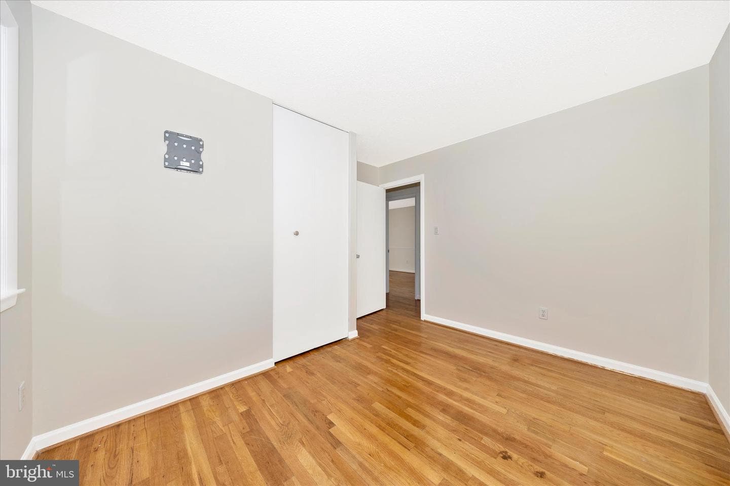 1606 Wise Road photo 21
