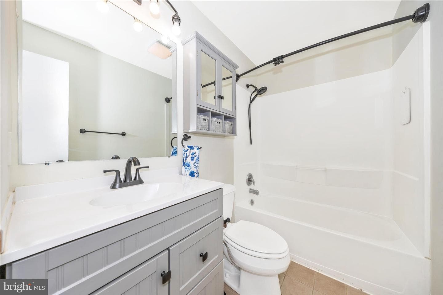 1606 Wise Road photo 28