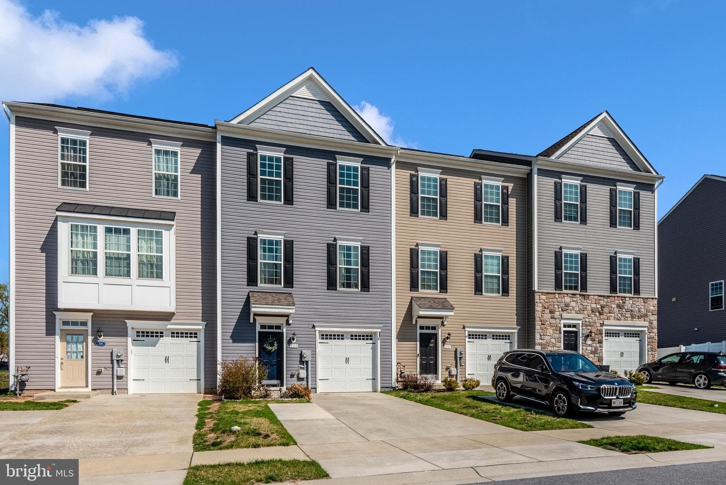 220 Longley Green Drive photo 2