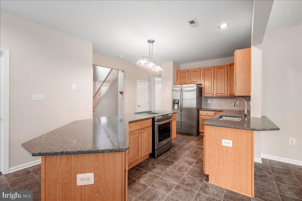 5902 Union Ridge Drive photo 4