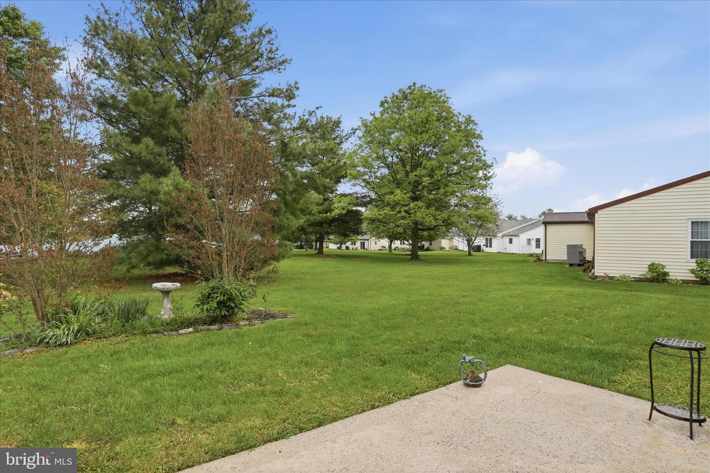 5661 Crabapple Drive photo 7
