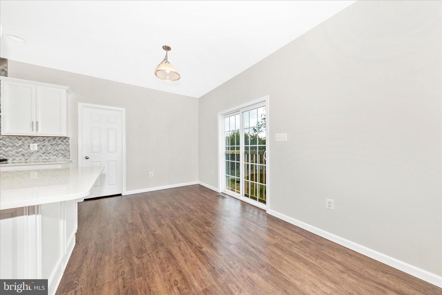 1710 Trotter Street photo 11