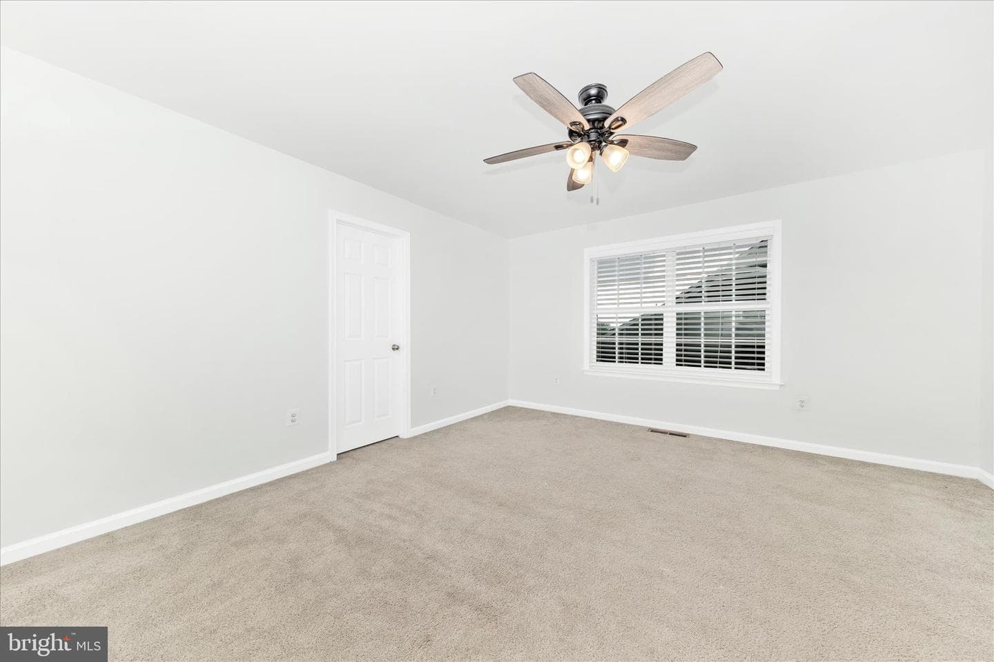 1710 Trotter Street photo 26