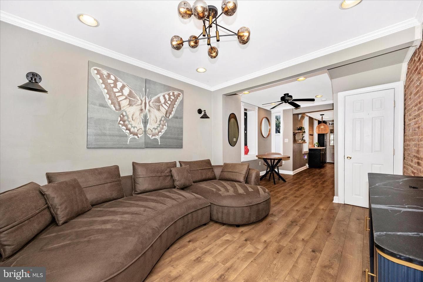 18 1/2 N Wisner Street photo 5