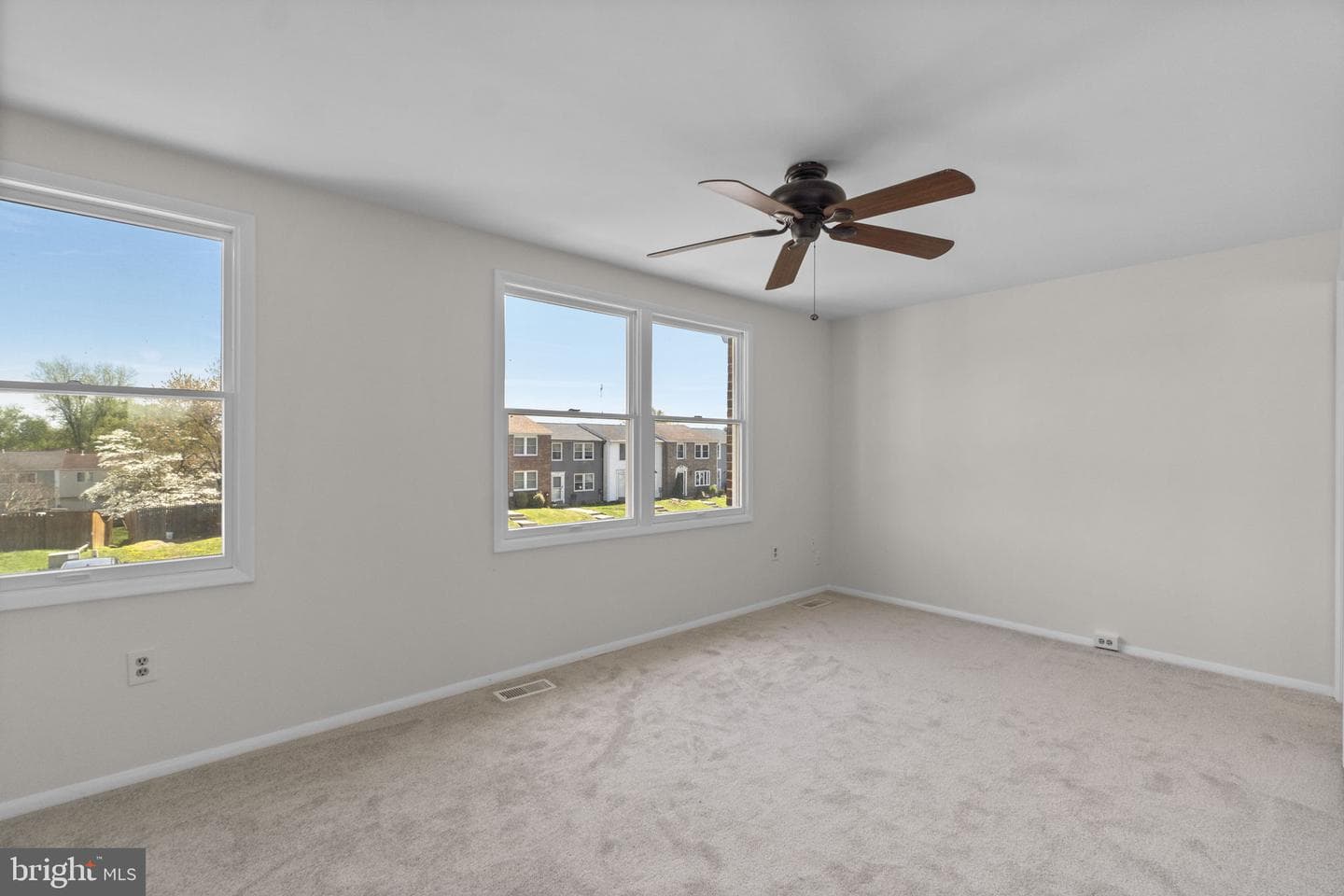 1715 Country Court photo 11