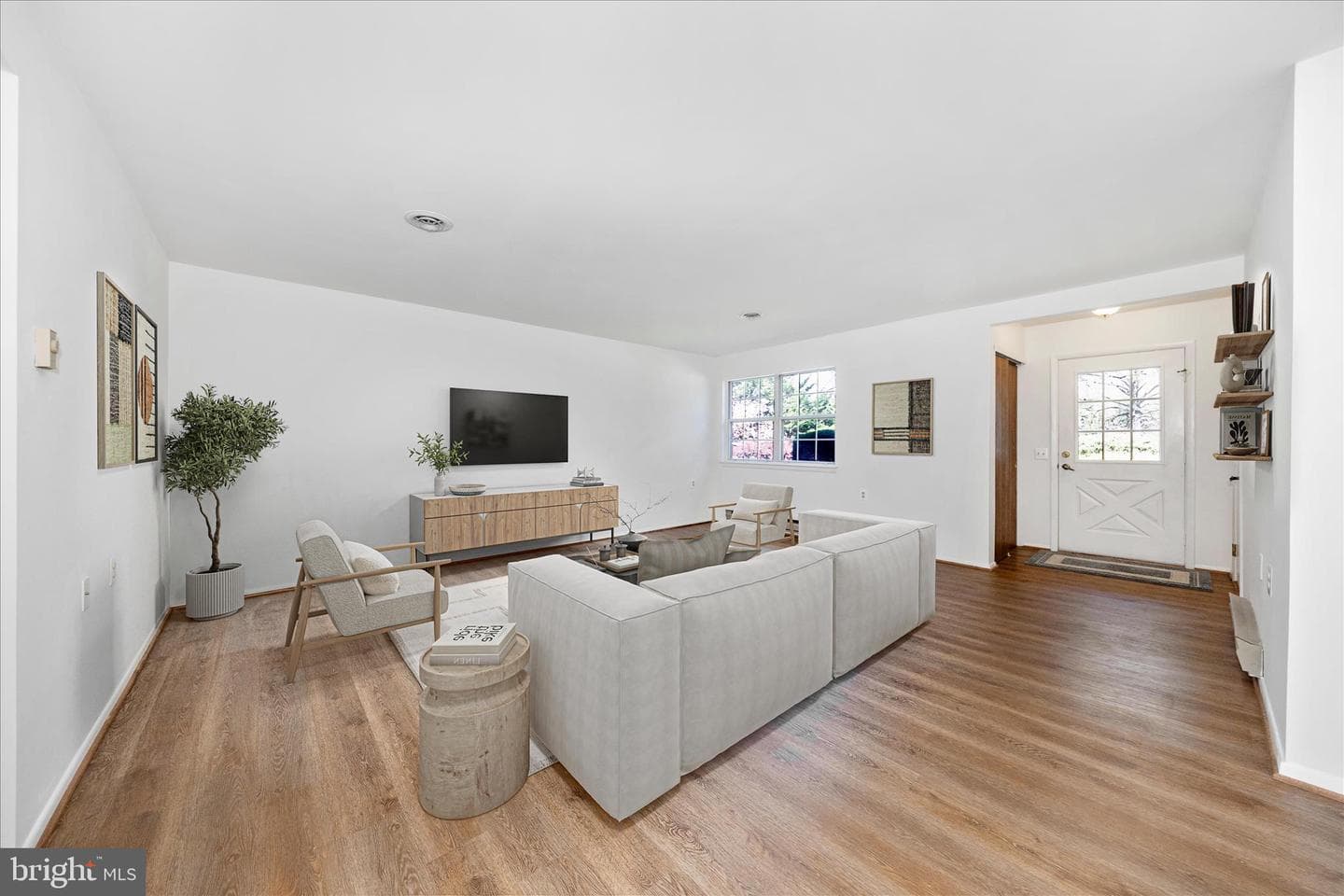 5738 Box Elder Court photo 4