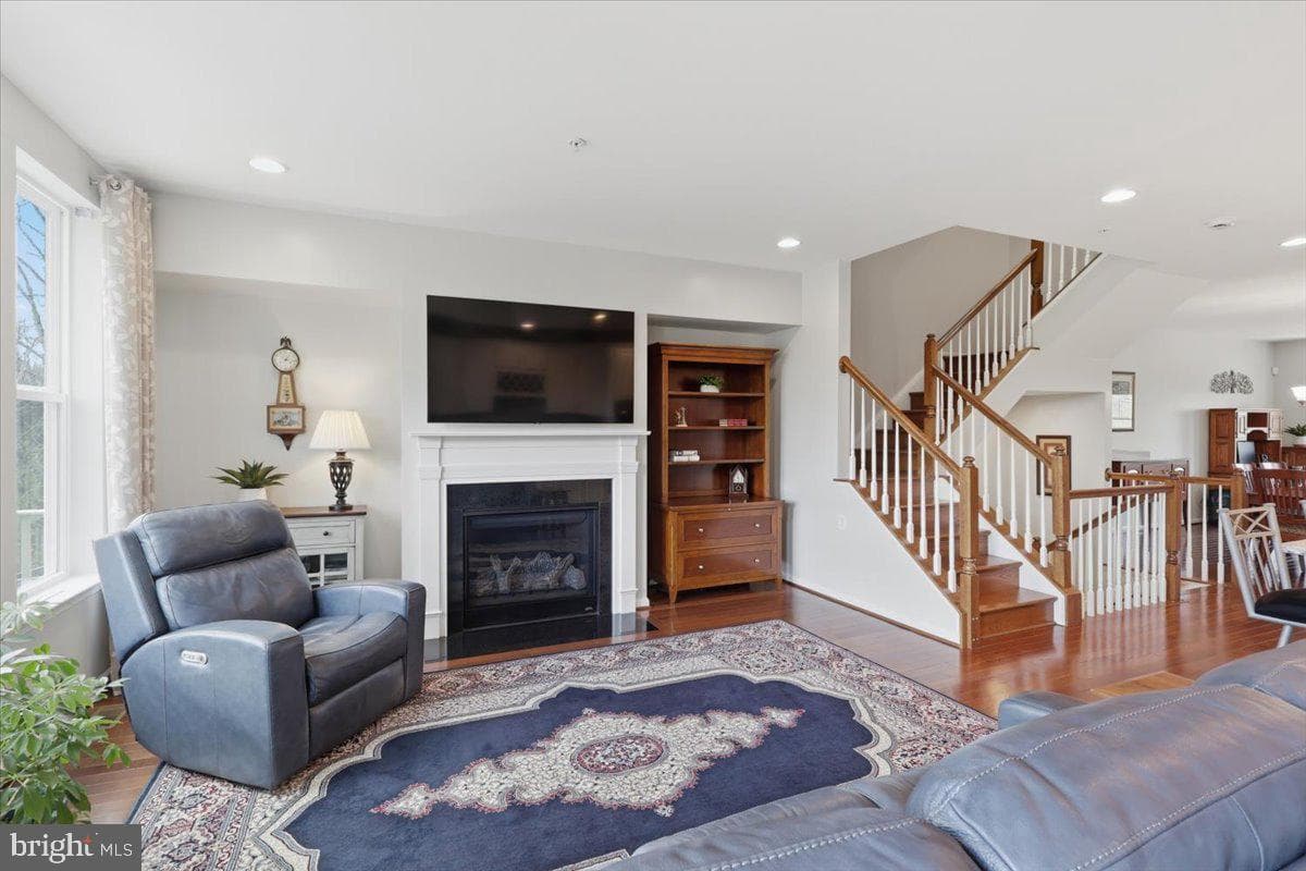 10909 Divot Court photo 21