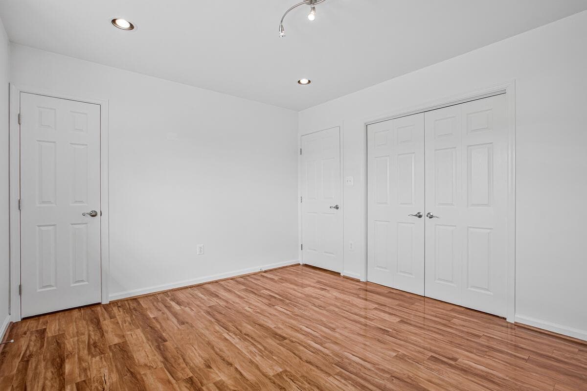 6 Westview Court photo 27