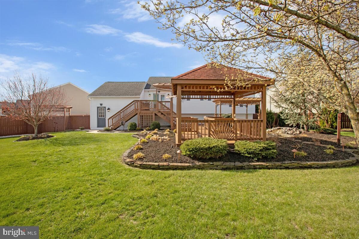 6 Westview Court photo 35