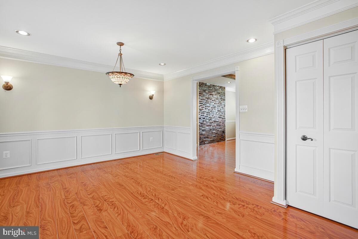 6 Westview Court photo 8