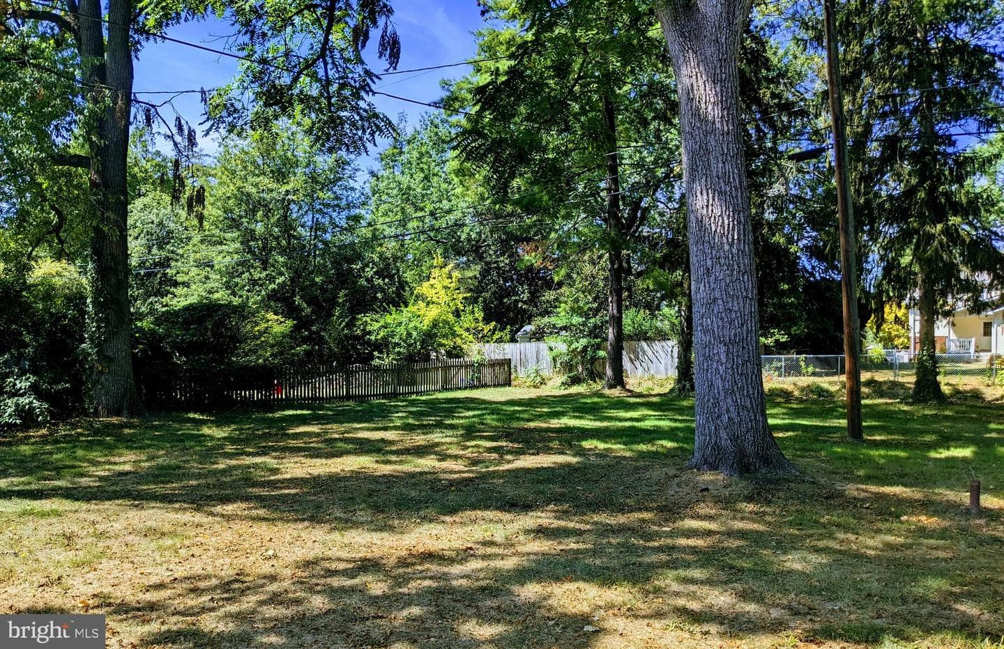 627 Grant Place photo 36