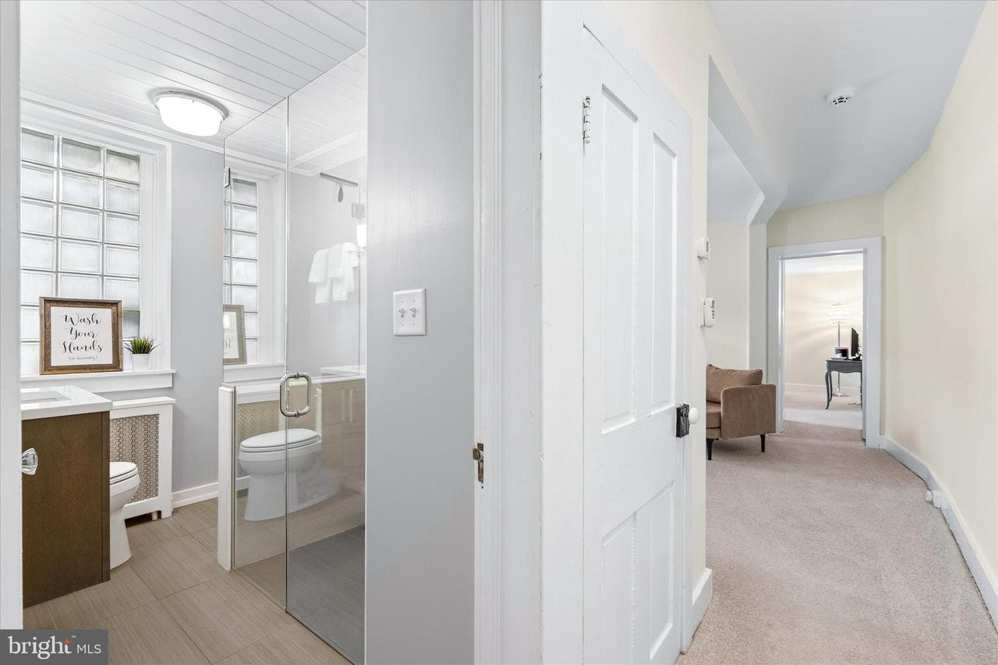 225 E 2nd Street photo 28