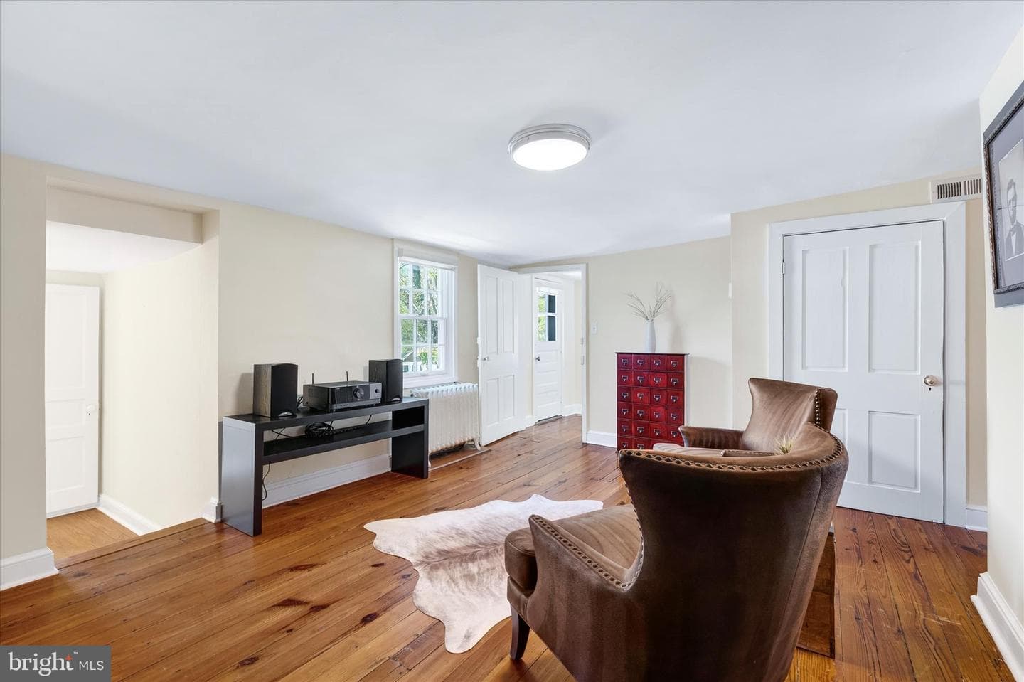 225 E 2nd Street photo 59