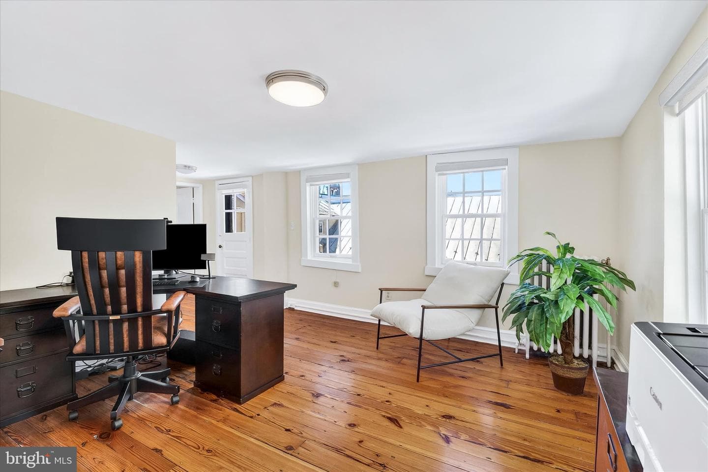 225 E 2nd Street photo 63
