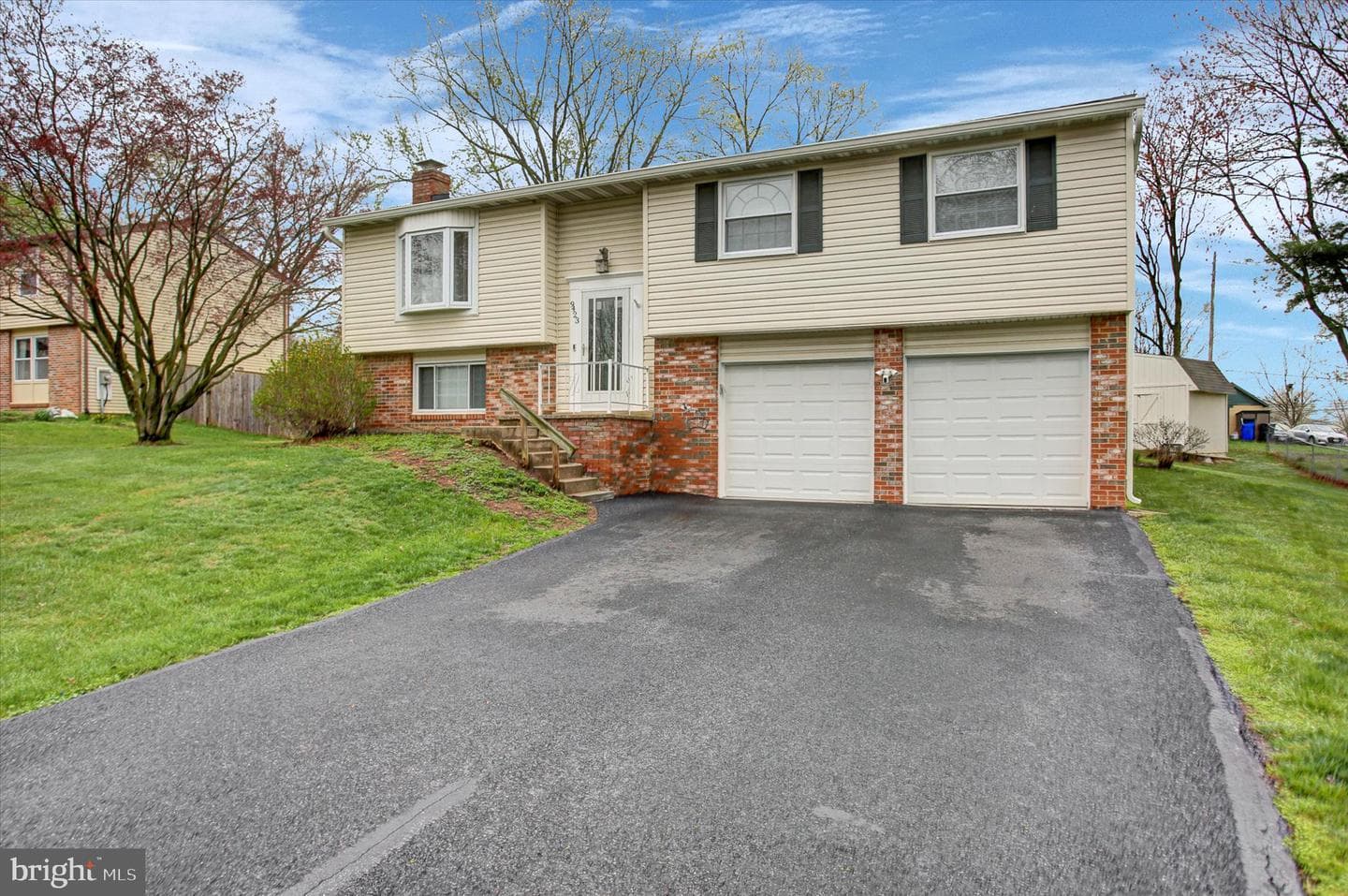 9423 Highlander Court photo 2
