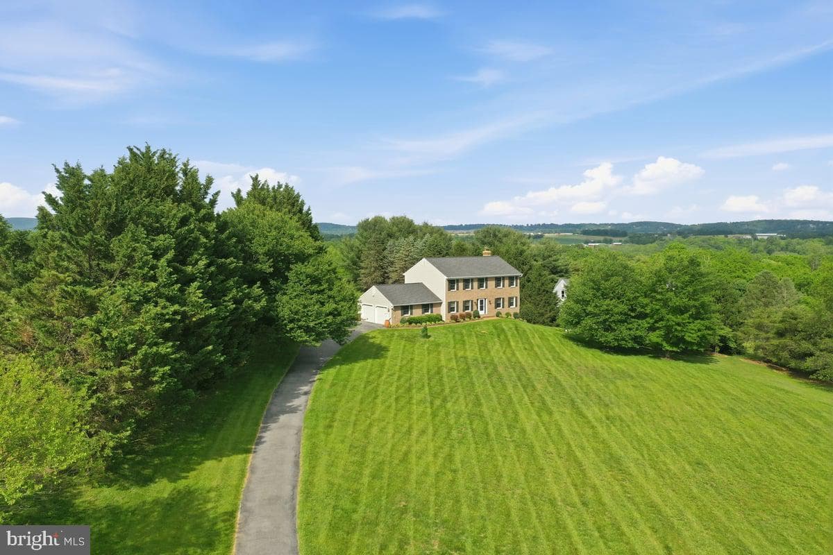 2700 Poffenberger Road photo 1