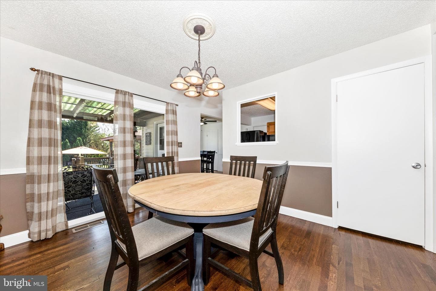 3895 Gibbons Road photo 13