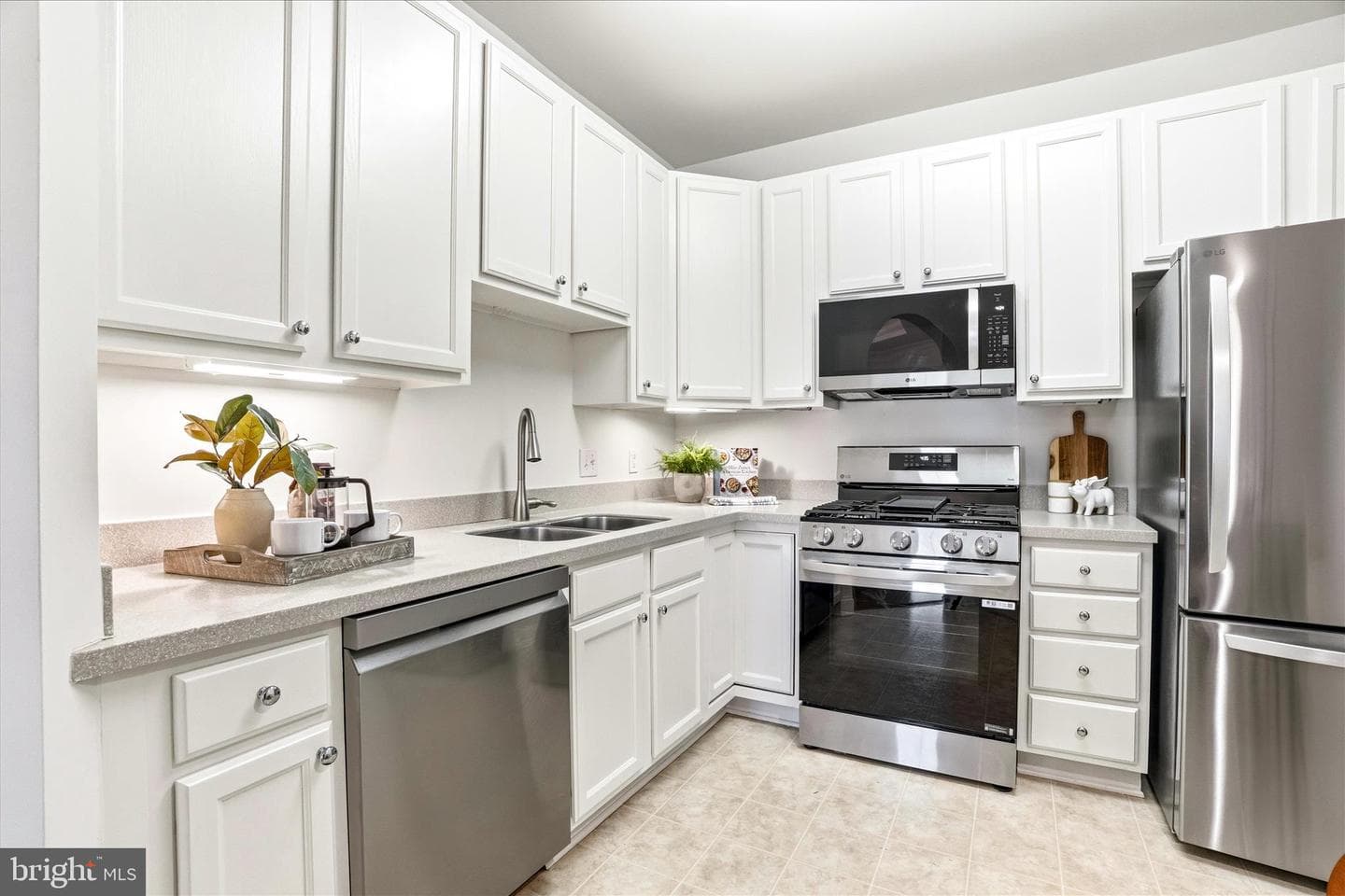 2250 Bear Den Road #410 photo 7